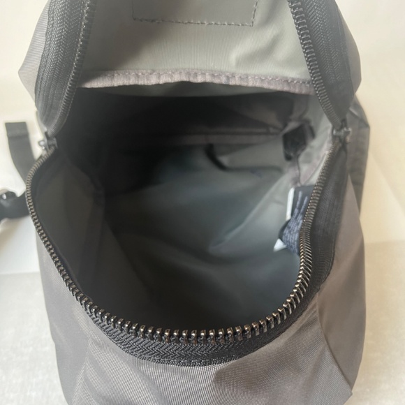 Marc Jacobs Biker Moto The Medium Ash Gray Nylon Logo Zipped Casual Backpack - Picture 16 of 16